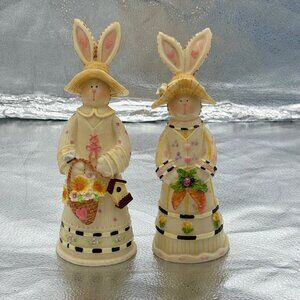 Vintage Bunny Figurines Dresses Baskets Flowers Hats‎ set of 2 Easter Gardening